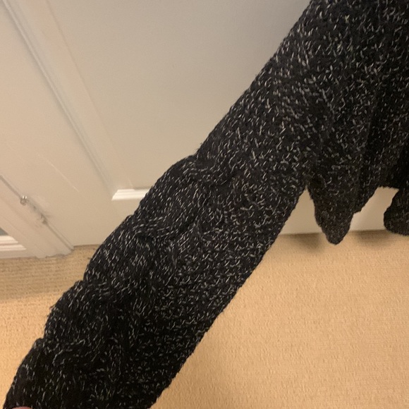 Roots sweater - Picture 4 of 6